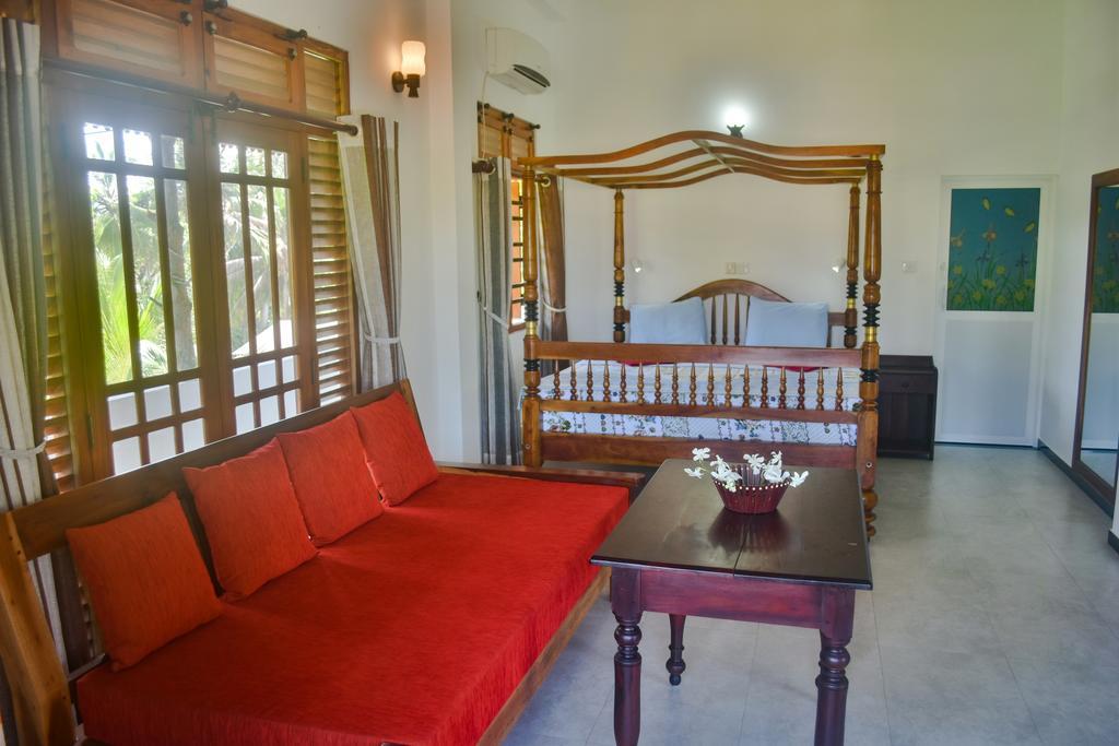 Ravi Villa Hikkaduwa Extérieur photo