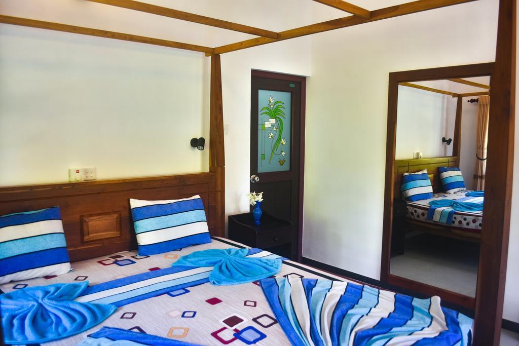 Ravi Villa Hikkaduwa Extérieur photo